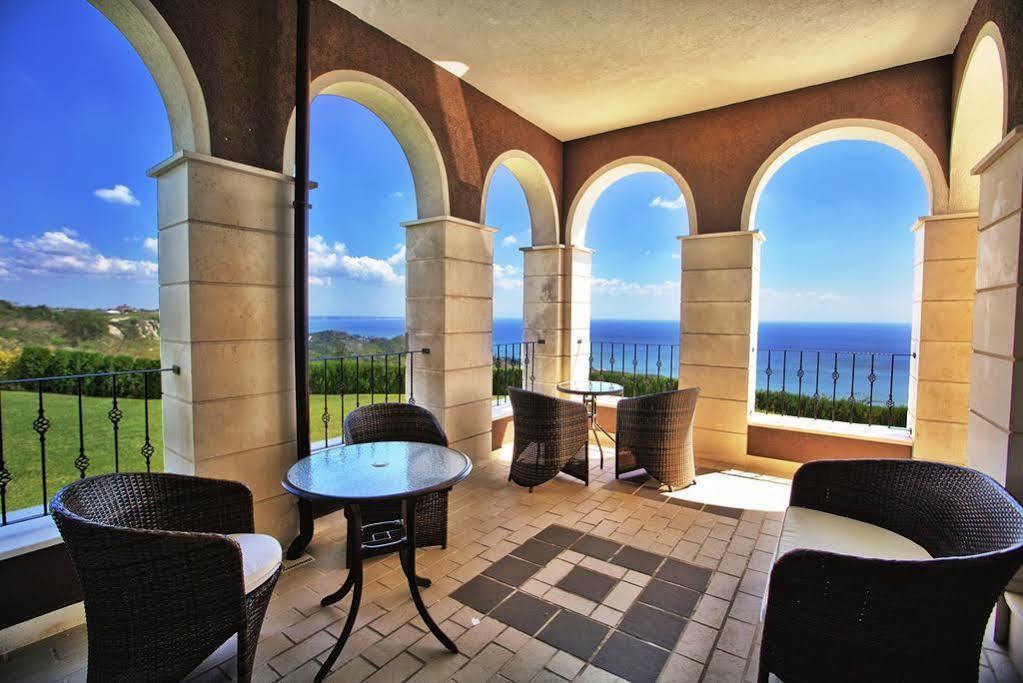 Lighthouse Apartments And Villas Balchik Exterior photo